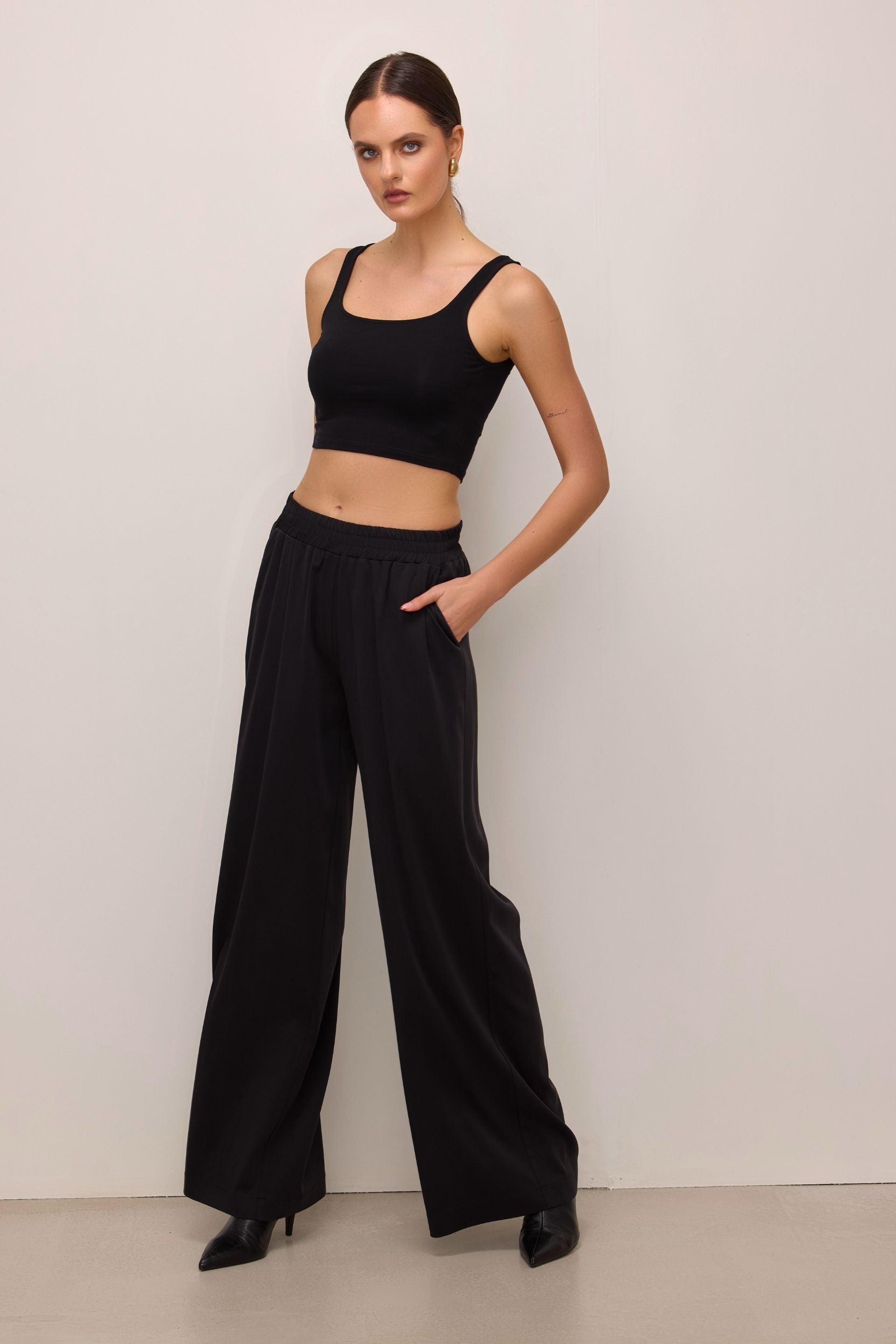 Crop top czarny