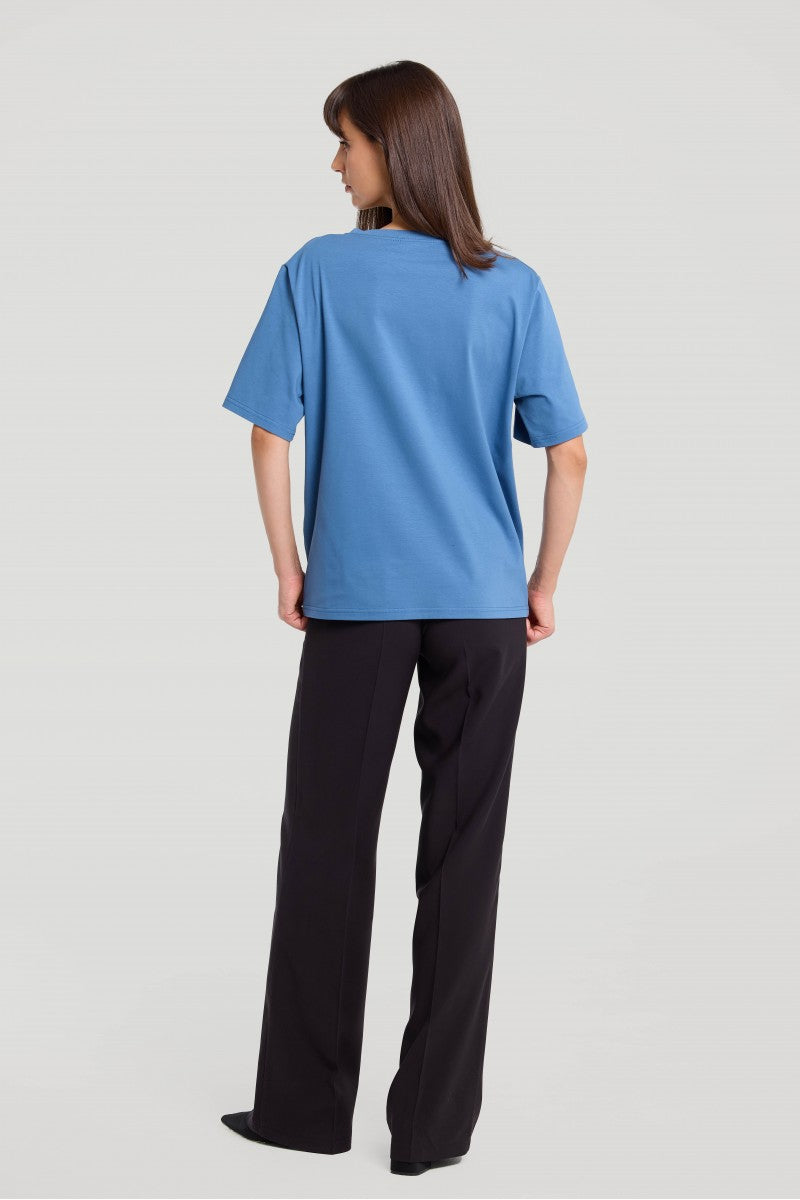 T-shirt o kroju pudełkowym z dekoltem typu v w kolorze denim